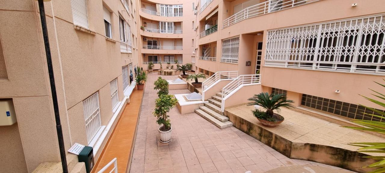 Apartament Dos Playas Torrevieja Esterno foto